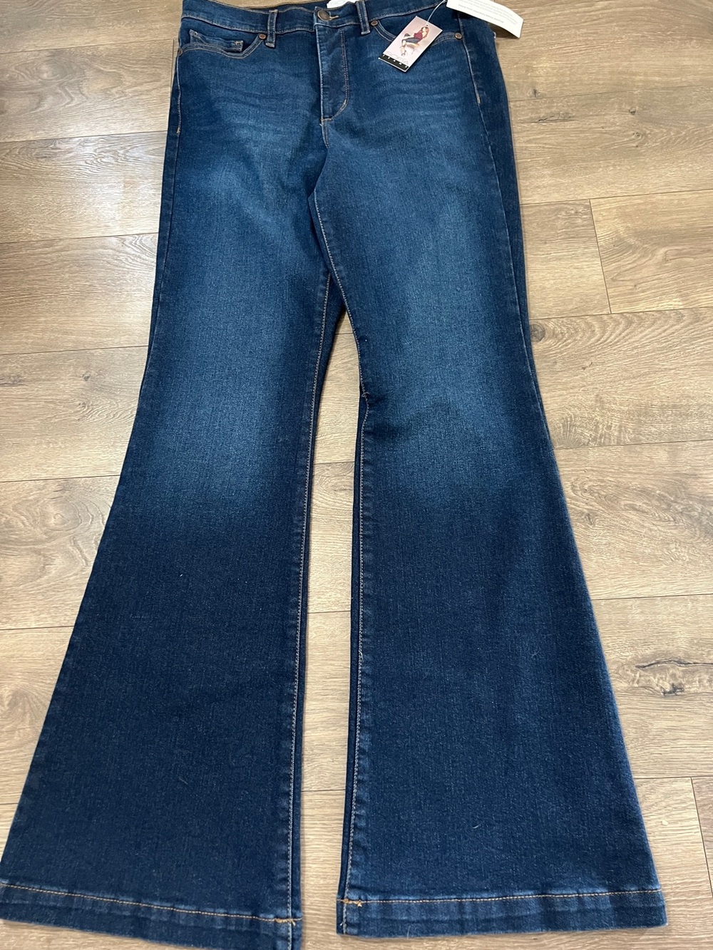 Sofia Vergara High Rise Flare Jeans Size 10 New